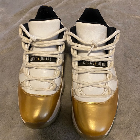 ceremony jordan 11 size 10.5